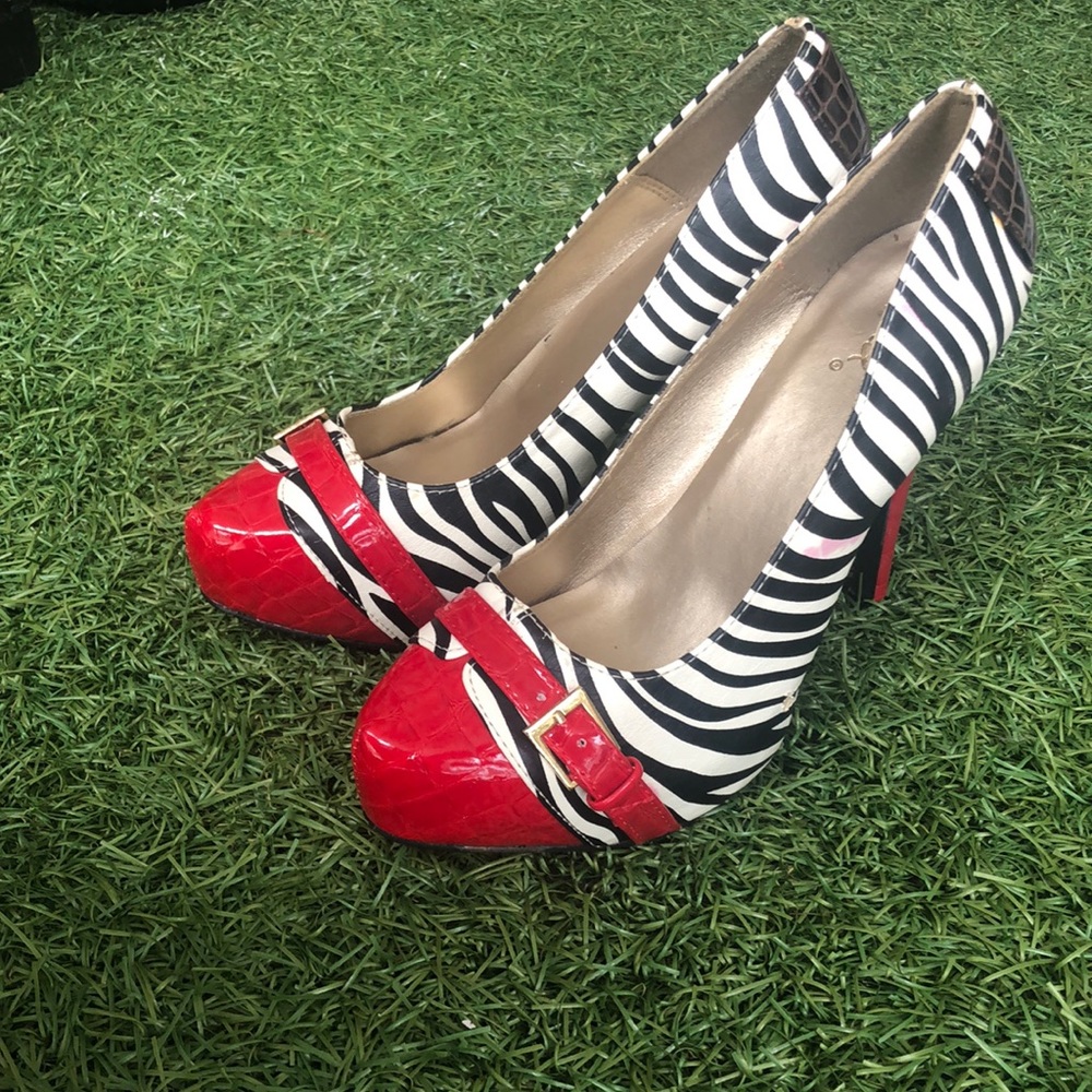 Zebra with red pumps